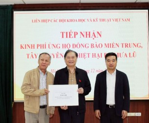 Hội Vô tuyến - Điện tử Việt Nam ủng hộ đồng bào miền Trung