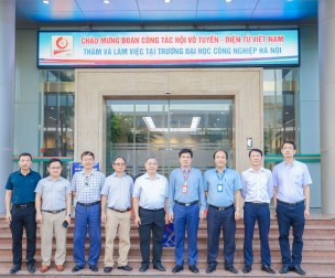 REV và HaUI: Cầu nối học thuật và thực tiễn trong lĩnh vực công nghệ REV và HaUI: Cầu nối học thuật và thực tiễn trong lĩnh vực công nghệ