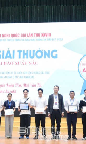 Hội nghị REV-ECIT 2025 vinh danh 4 công trình xuất sắc nhất về Terahertz và AI