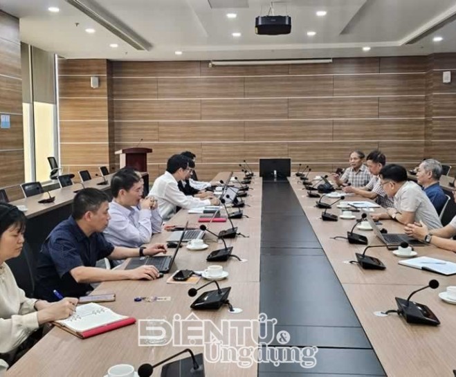 Hội Vô tuyến - Điện tử Việt Nam và Cục Tần số vô tuyến điện thúc đẩy công nghệ chiến lược